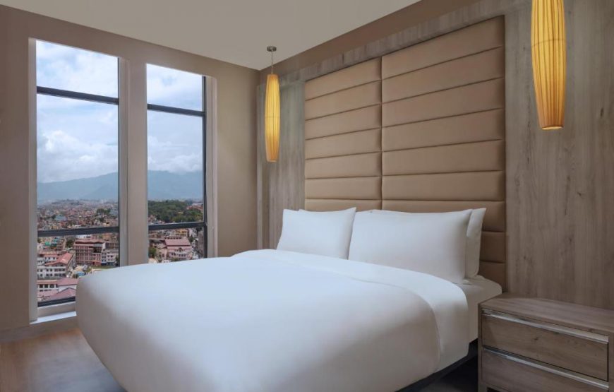 Loft Savvy Suite – King Room with 15% off on Food and Soft Beverage