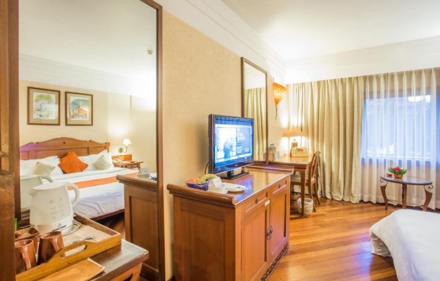 Club Double Room – 10% off on Food and Beverages